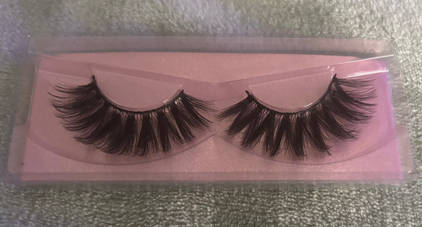 Lola Lash